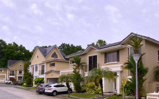 EMBASSY GARDEN | Clayton